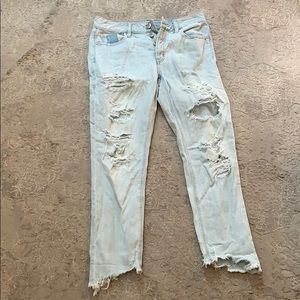 american eagle boyfriend fit light wash jeans